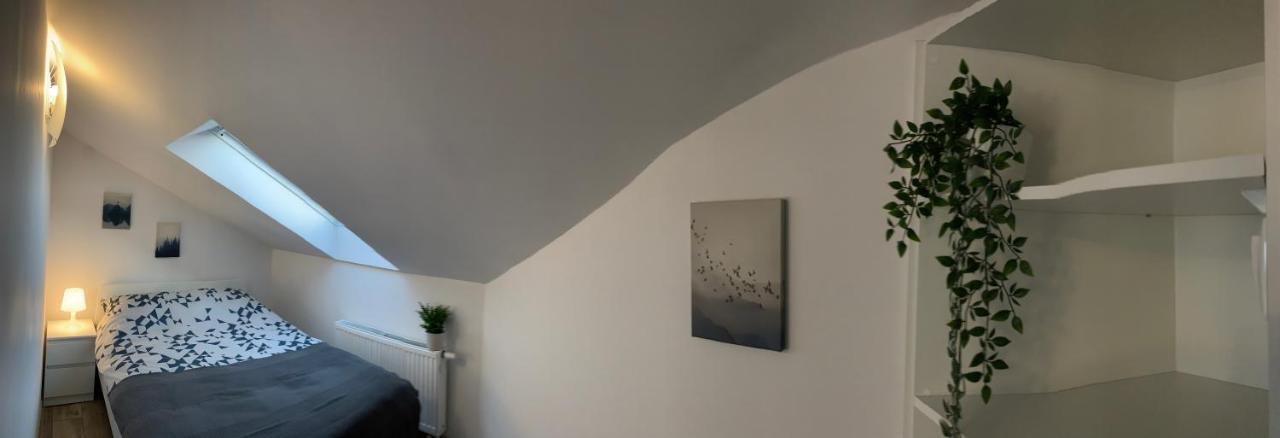 Apartament Pod Gwiazdami Apartment Ostrów Wielkopolski Exterior foto