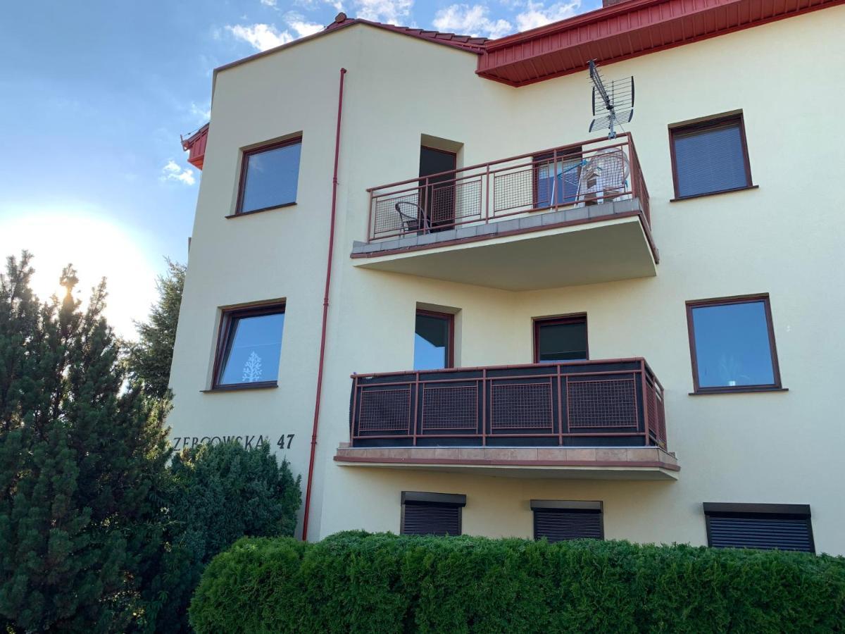Apartament Pod Gwiazdami Apartment Ostrów Wielkopolski Exterior foto